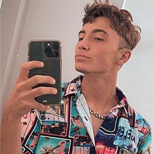 Meet your Posher, Hunter